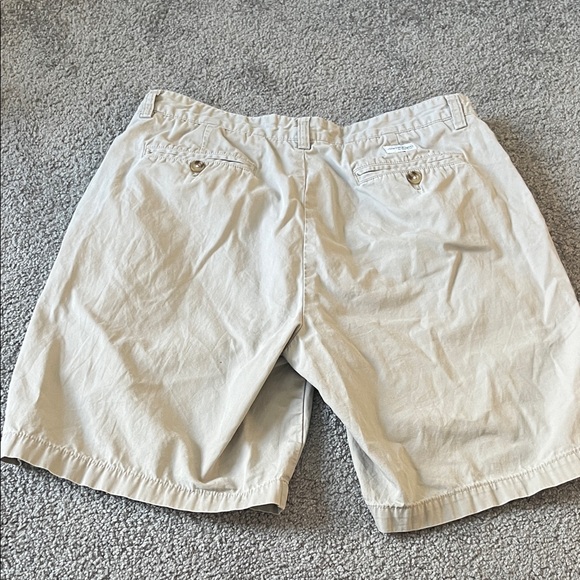 Vineyard Vines Club Short with 9” Inseam - Picture 5 of 6